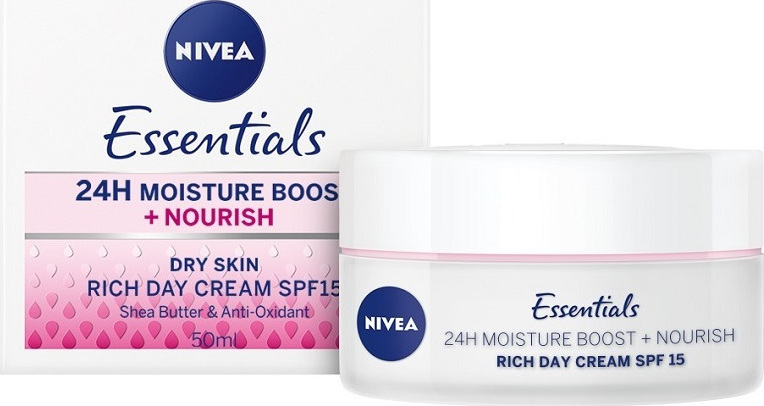 NIVEA Essentials Nourishing Day Cream Dry Skin SPF15 50ml
